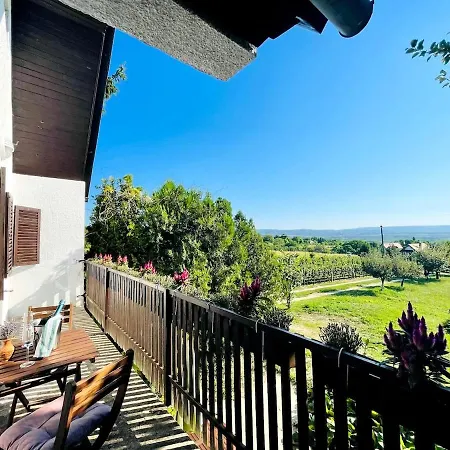 Feriehus Balaton-view House, Only 5 Min From Heviz
